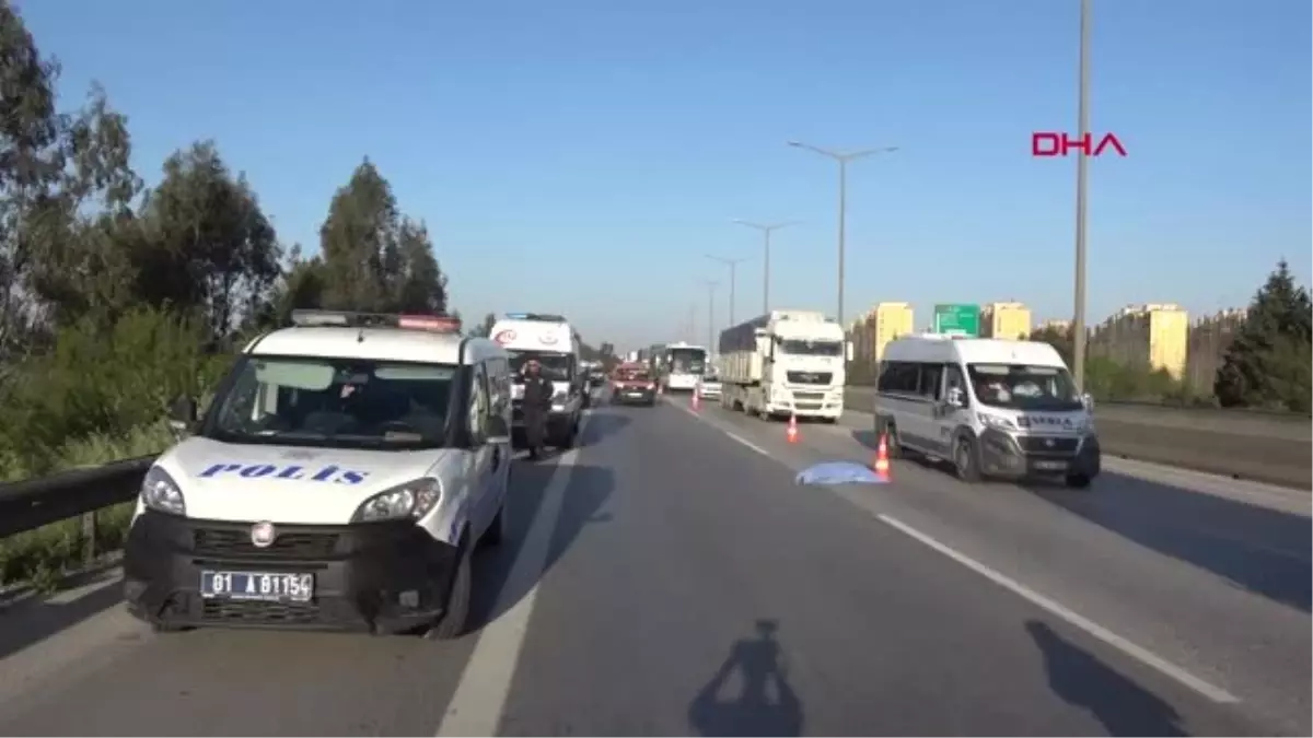 Adana Tarsus\'tan Araç Çaldı, Adana\'da Yol Ortasında Cesedi Bulundu