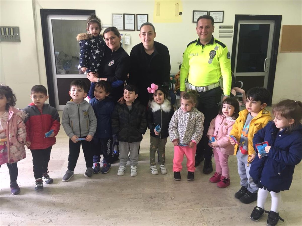 Anaokulu Öğrencilerinden Polislere Ziyaret