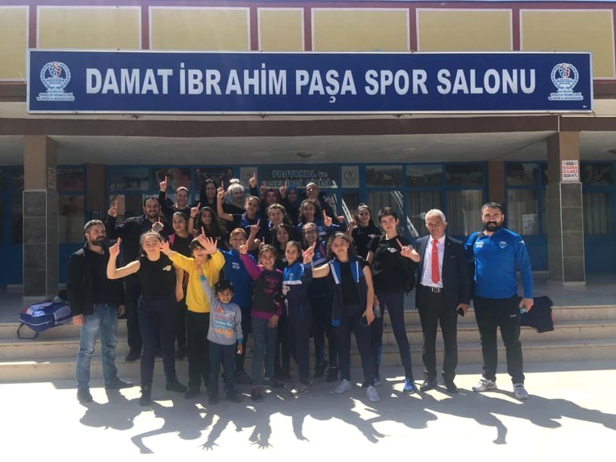 Atletikspor Midi Kızlar Türkiye Finallerine Yükseldi