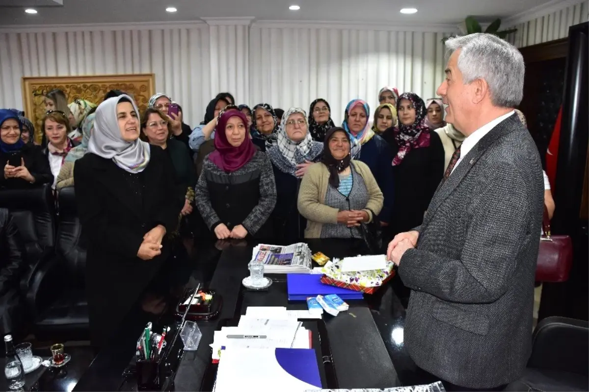 Başkan Başdeğirmen: "Kadınlarımızın Olmadığı Hiçbir İşte Başarıya Ulaşılamaz"