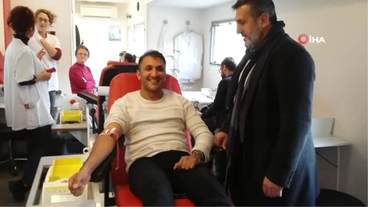 Belçikalı Müslümanlardan Kan Bağışı Kampanyası
