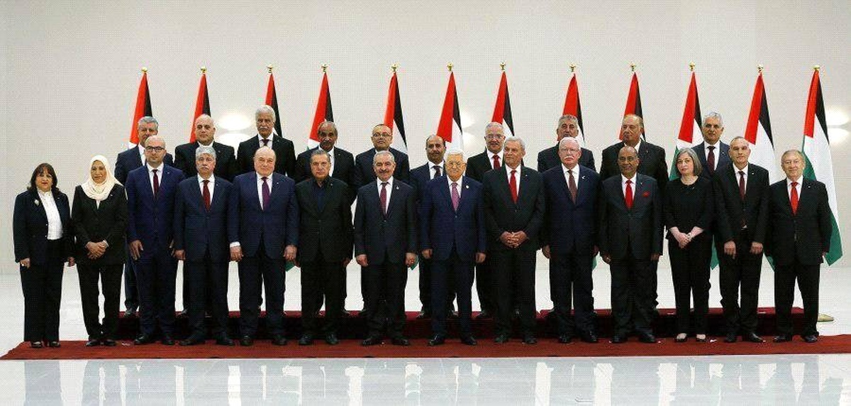 Filistin\'in Yeni Hükümet Üyeleri Yemin Ederek Göreve Başladı