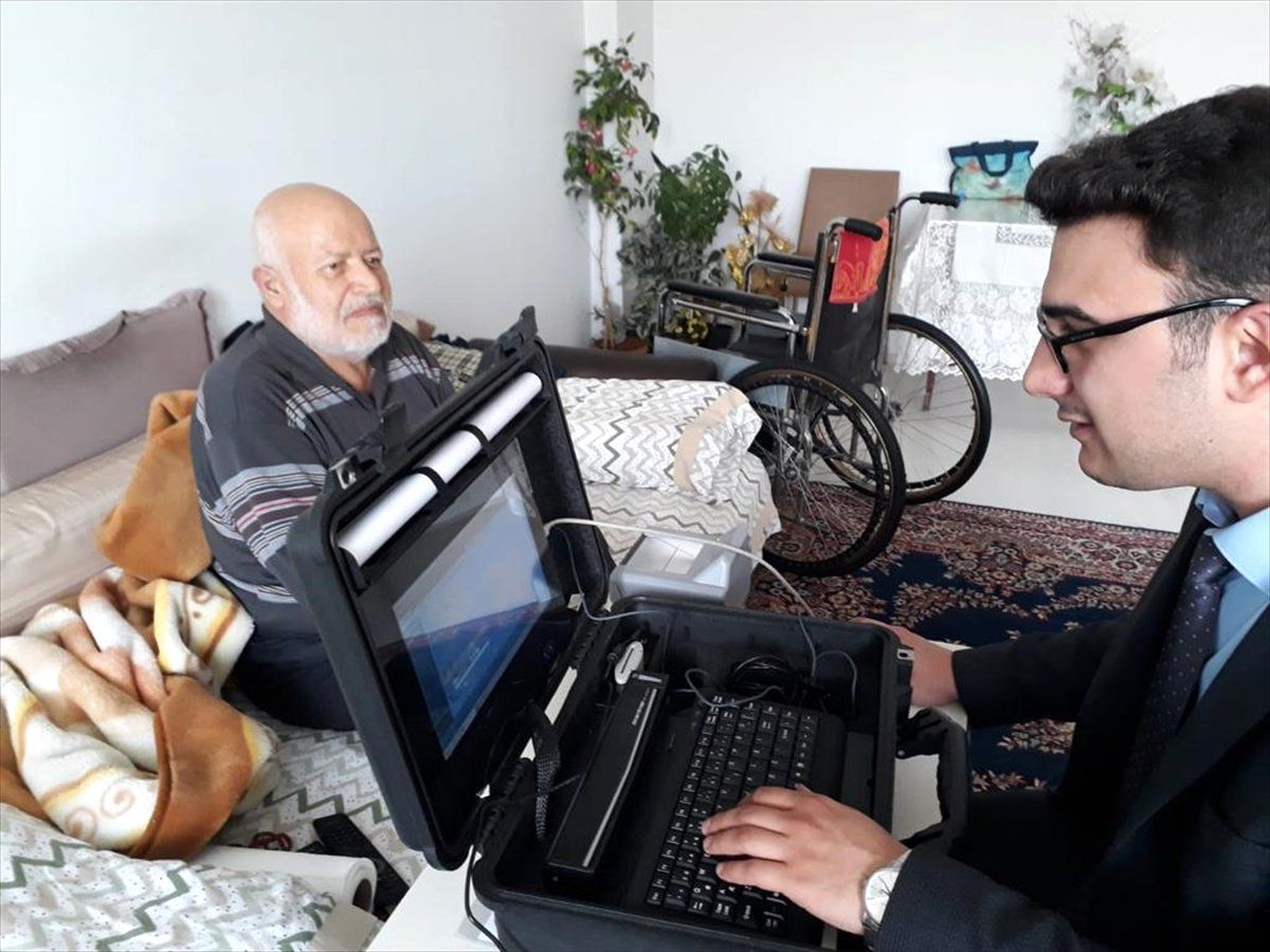 Nüfus ve Vatandaşlık Müdürlüğünden Engelli ve Yaşlılara "Gezici Kayıt Terminali"
