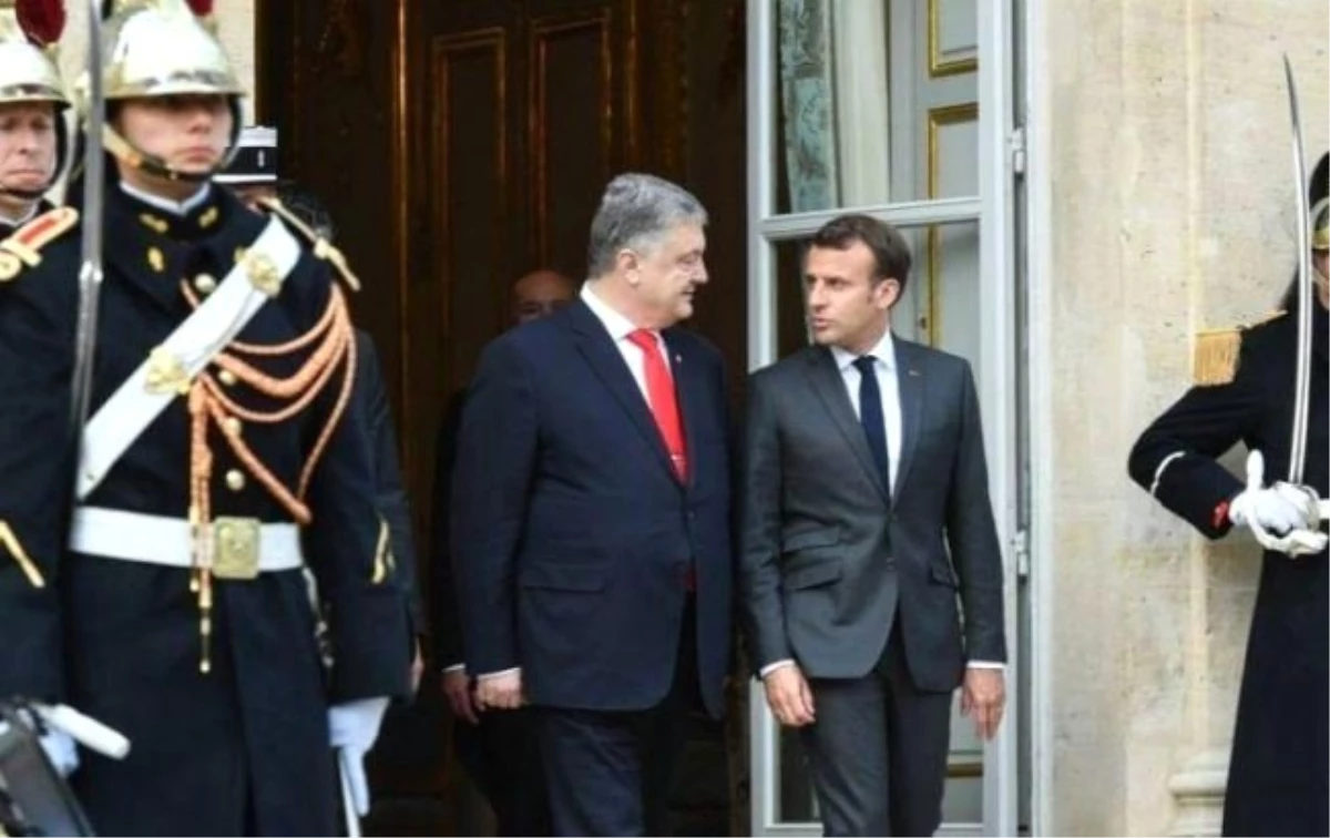 Poroşenko: "Fransa, 24 Denizcimizle İlgili Putin ile Görüşecek"