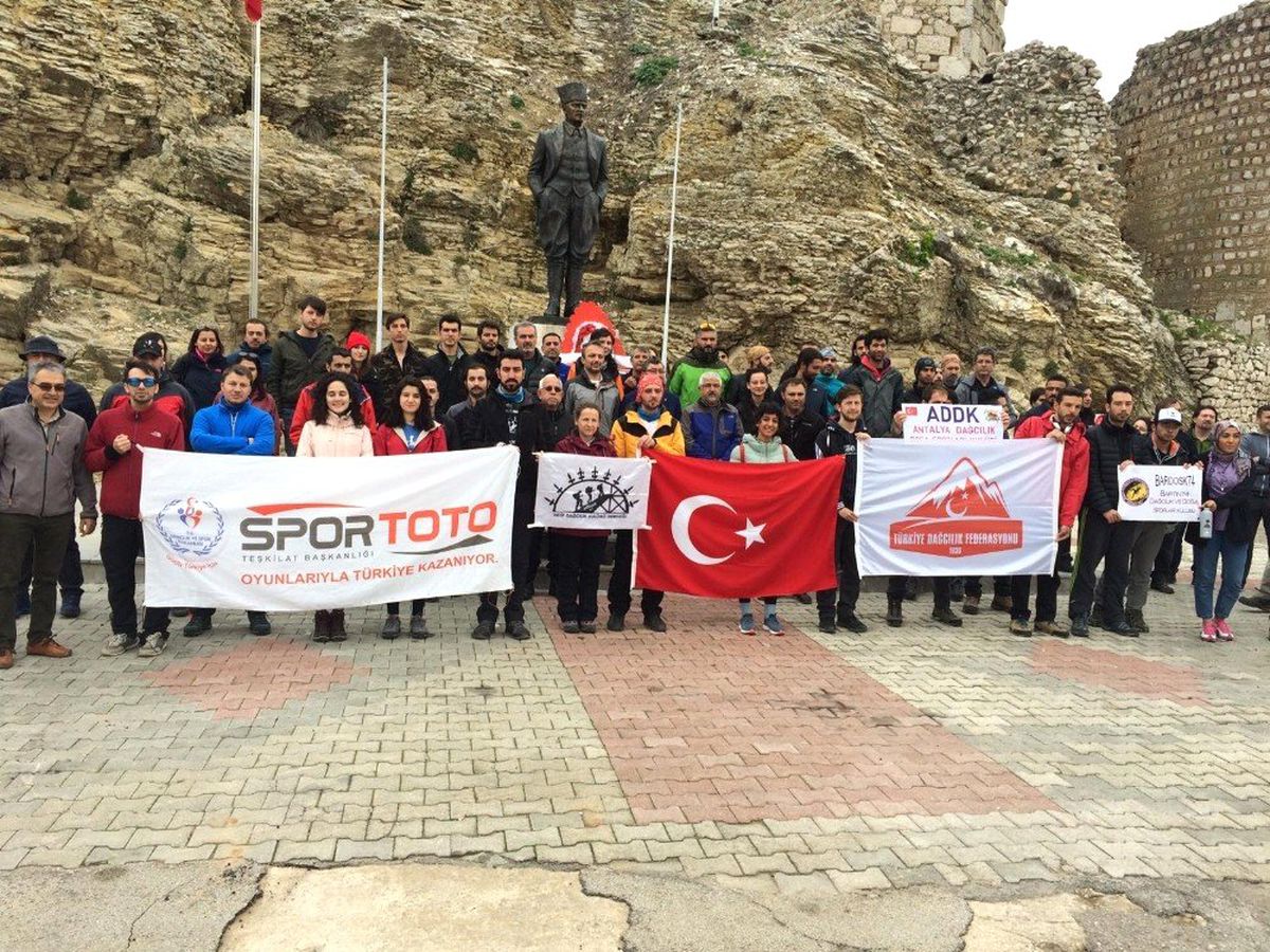 Tdf\'nin Yaz Dağcılık Eğitim Kampı Isparta\'da Başladı
