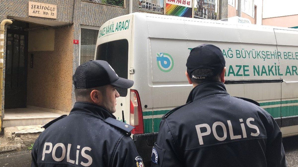 Tekirdağ\'da 2 Kişi Başlarından Vurulmuş Halde Ölü Bulundu