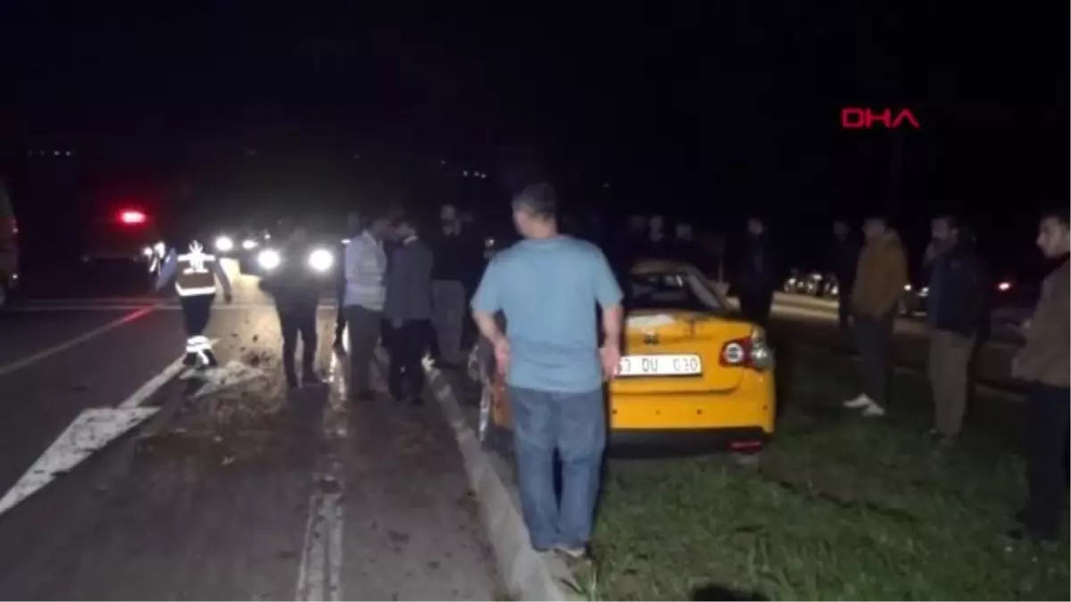 Adıyaman Lastiği Patlayarak Takla Atan Otomobildeki 7 Kişi Yaralandı