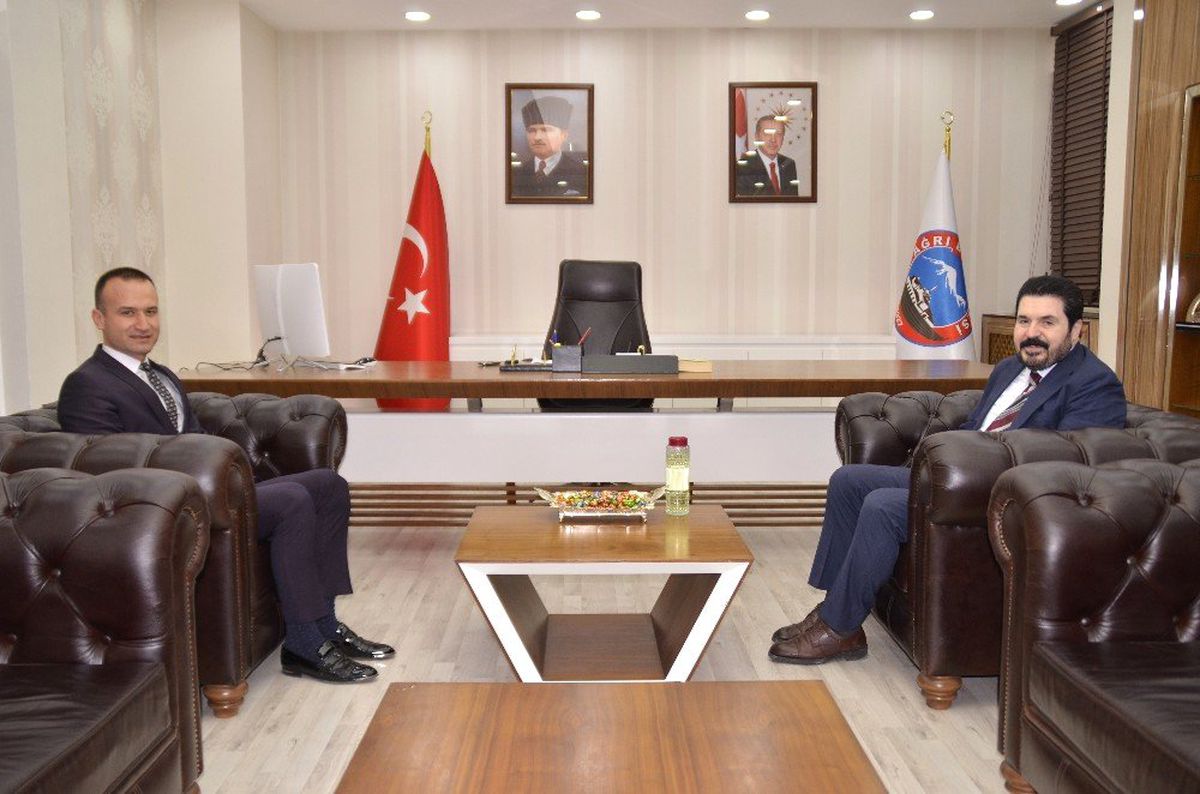Ağrı Milli Eğitim Müdürü Tekin\'den Başkan Sayan\'a Hayırlı Olsun Ziyareti