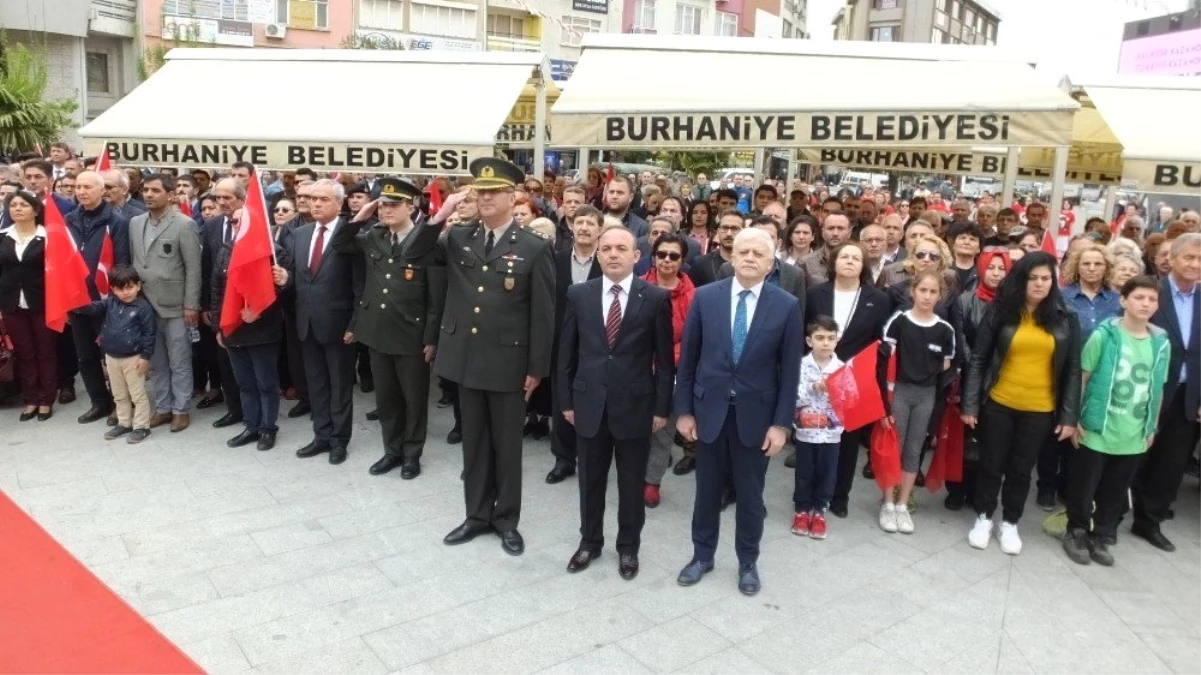 Burhaniye\'de Atatürk\'ün İlçeye Gelişinin 85.yılı Kutlandı
