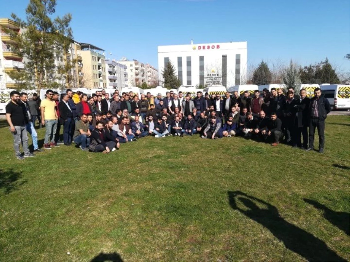 Diyarbakır\'da Korsan Servis Araçlarına Tepki