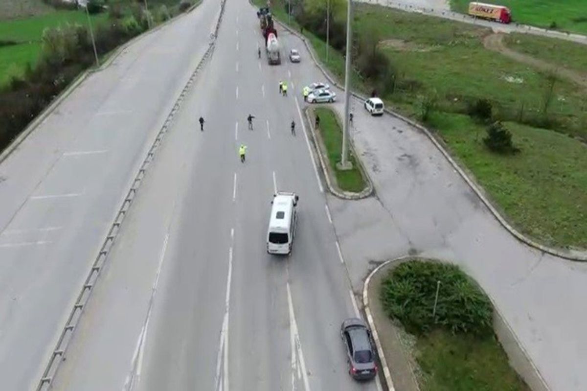 Drone Destekli Operasyonda 22 Kilo Eroin Ele Geçirildi