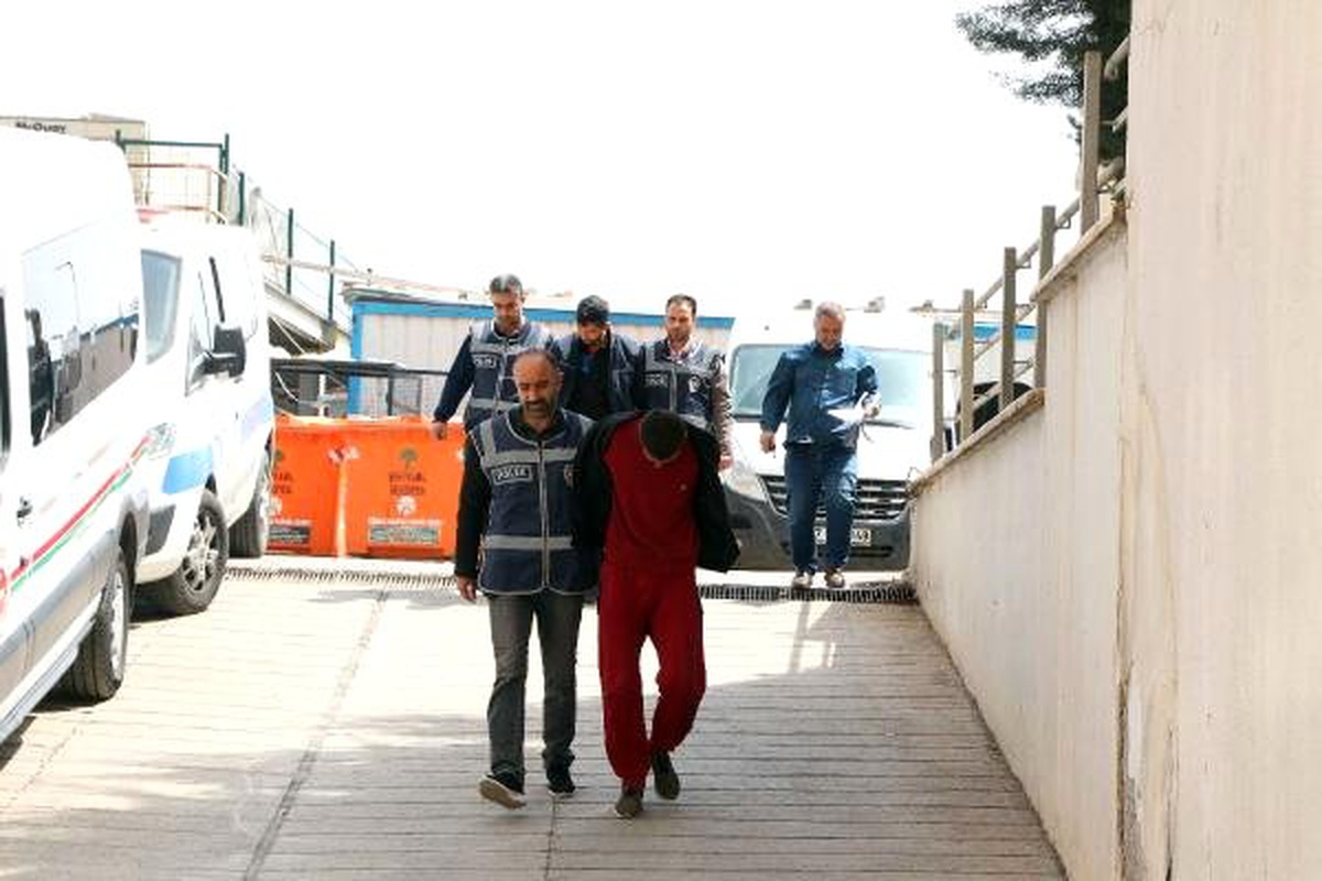 Gaziantep\'te Minibüs Hırsızlığına 2 Gözaltı
