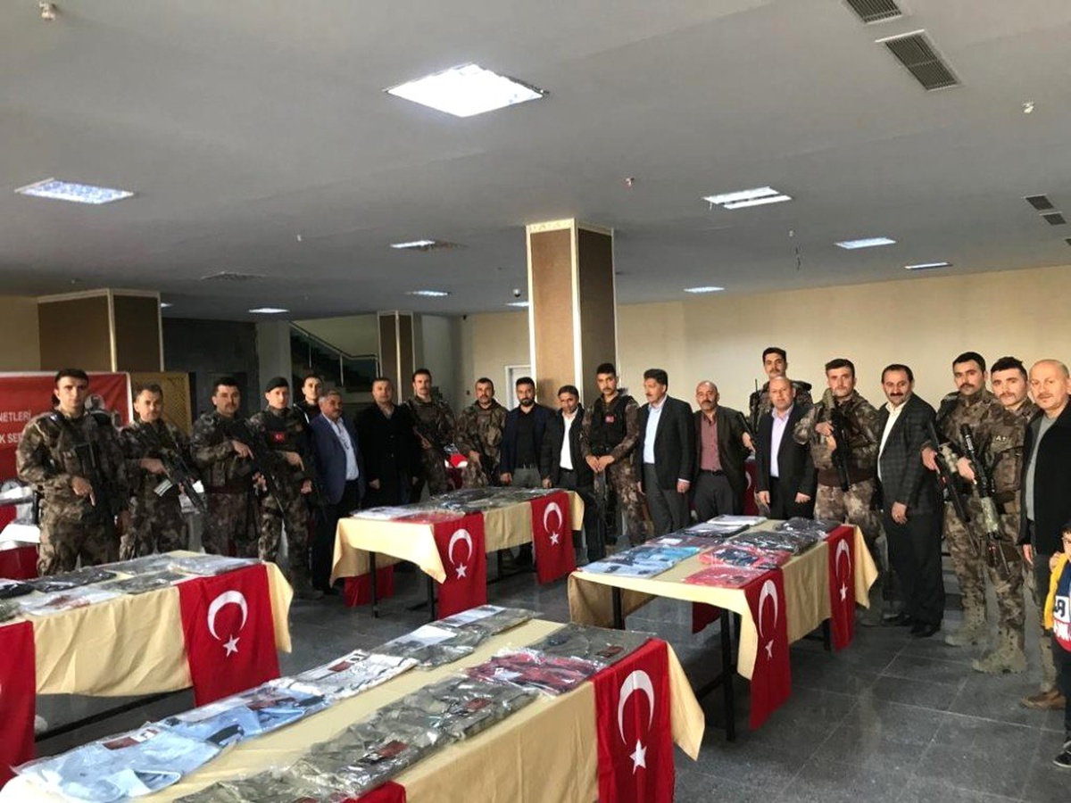 Hakkari\'de 205 Şehidin Emanetlerine Yoğun İlgi