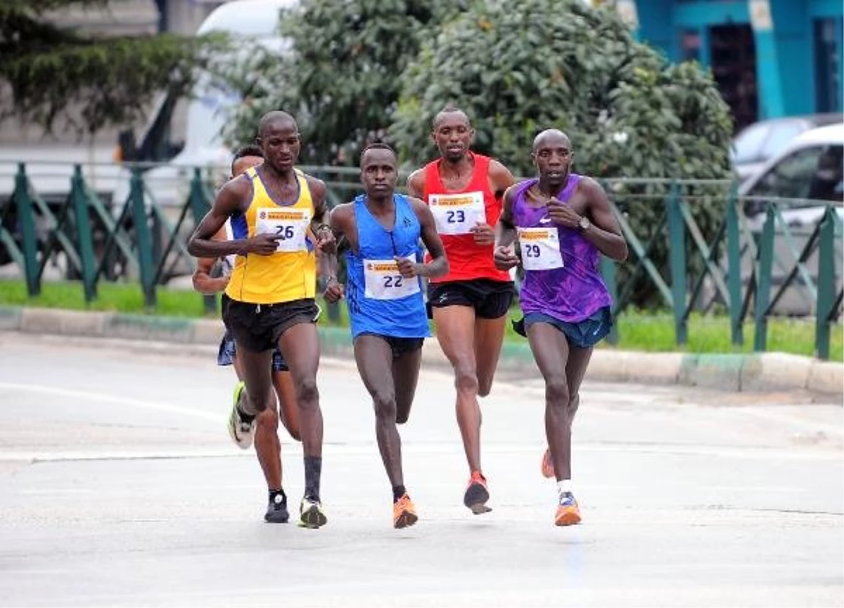 Osmangazi Yarı Maratonu\'na Kenyalılar Damga Vurdu
