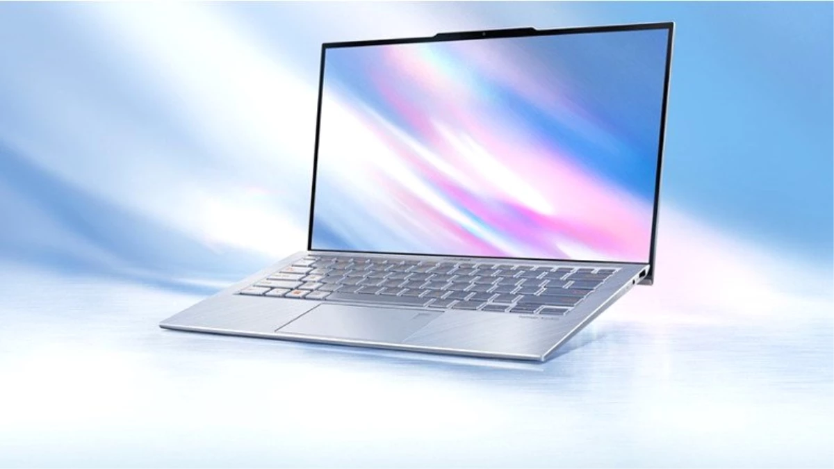 Asus\'un Oyuncu Dostu Bilgisayarı Zenbook S13, ABD\'de Satışa Sunuldu