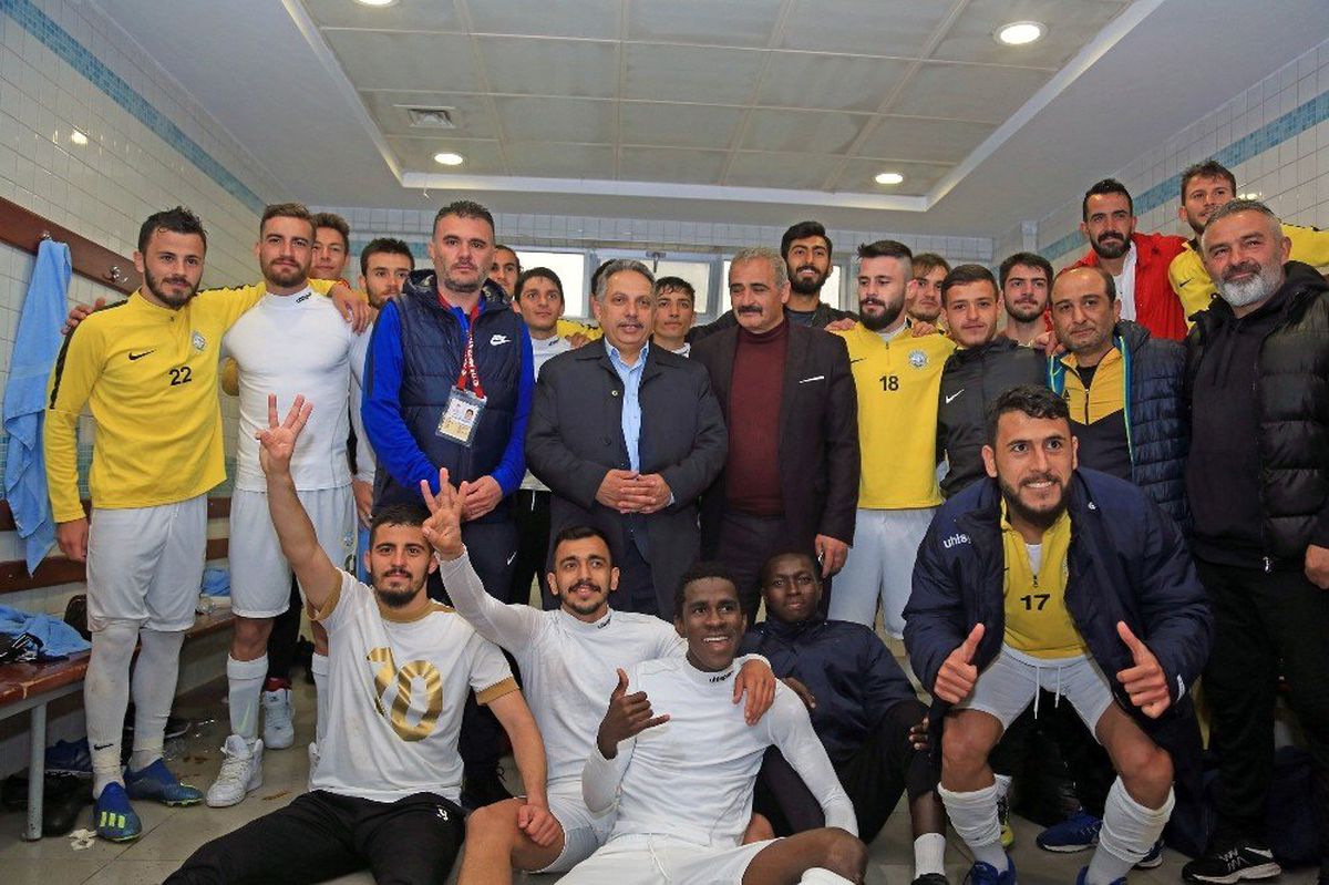 Başkan Yalçın\'dan Talasgücü\'ne Tebrik