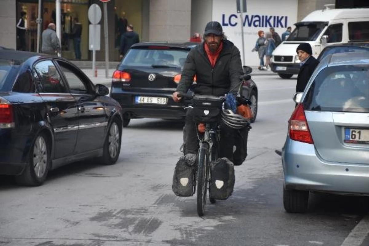 Bisikletle Dünyayı Gezen Fransız, Malatya\'da Mola Verdi