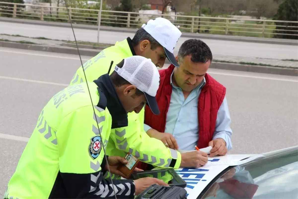 Emniyet Kemeri Takmayan Sürücülere Ceza Yağdı