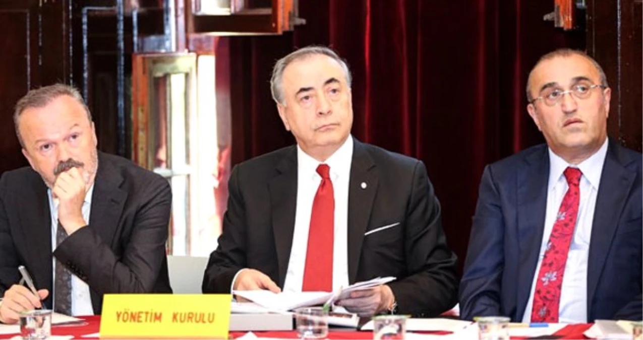 Galatasaraylı Yöneticiler, MHK Başkanı Sabri Çelik ile Görüştü