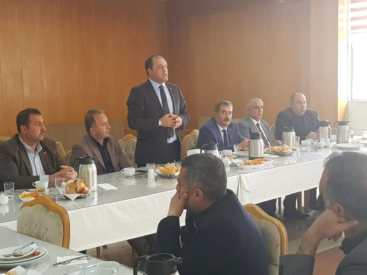 MHP\'de İstişare Toplantısı