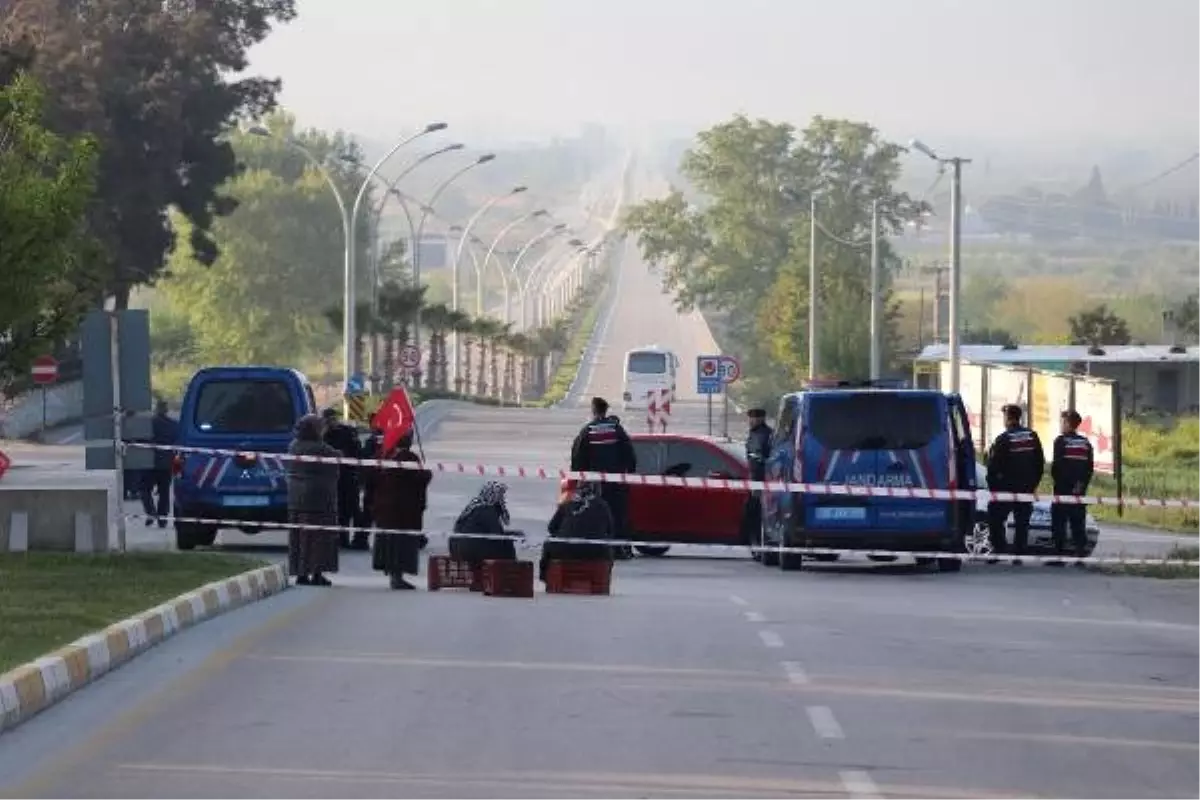 Özel Mülkiyet Olduğu Gerekçesiyle Pamukkale Yolunu Kapattılar (2)