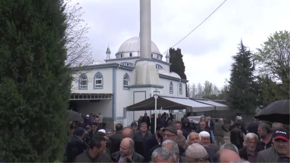 Sakarya\'daki Toprak Kayması - Cenaze Töreni