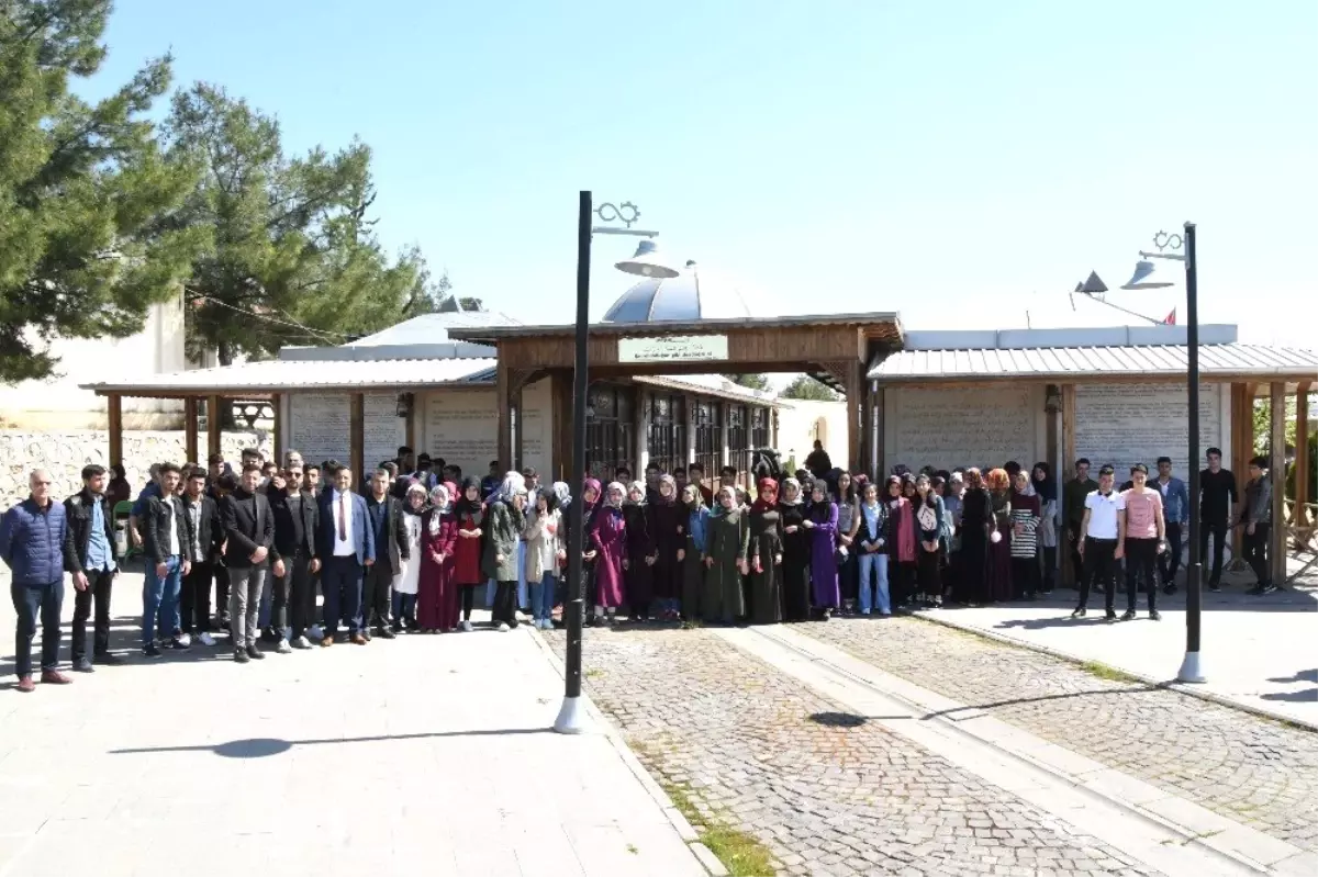 Sincikli Öğrenciler Adıyaman Üniversitesi\'ni Gezdi