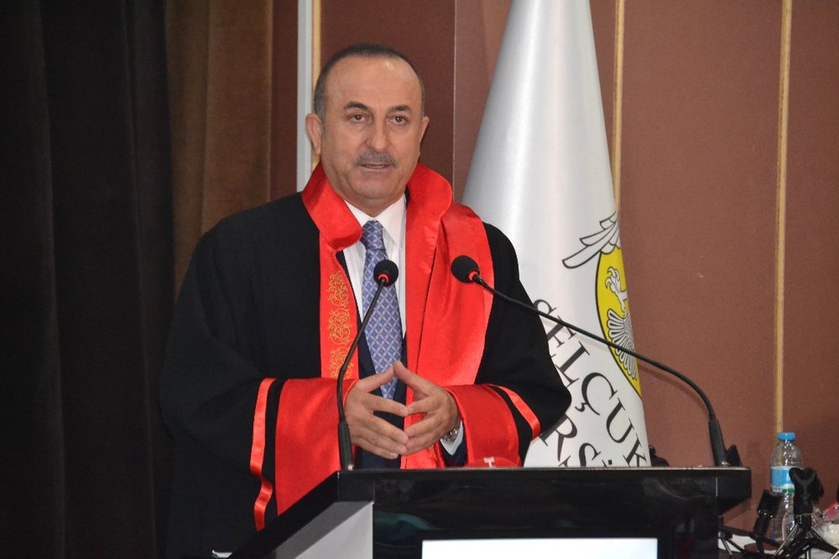 Tarihini Unutmak İsteyenlerden Tarih Dersi Alacak Değiliz"