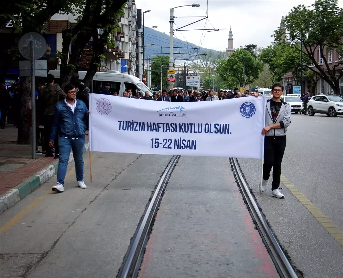 Türkiye Popüler Bir Turist Çekim Merkezi Gelmiştir"