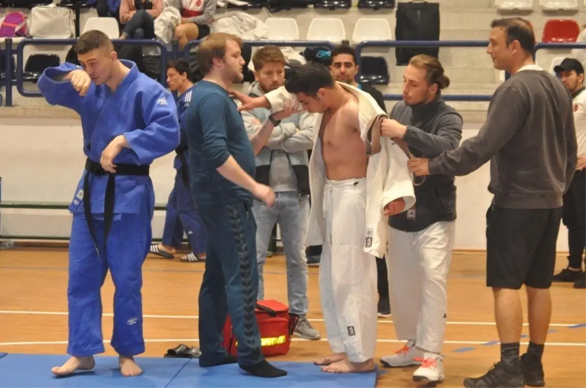 Üniversiteler Arası Judo Şampiyonası Başladı