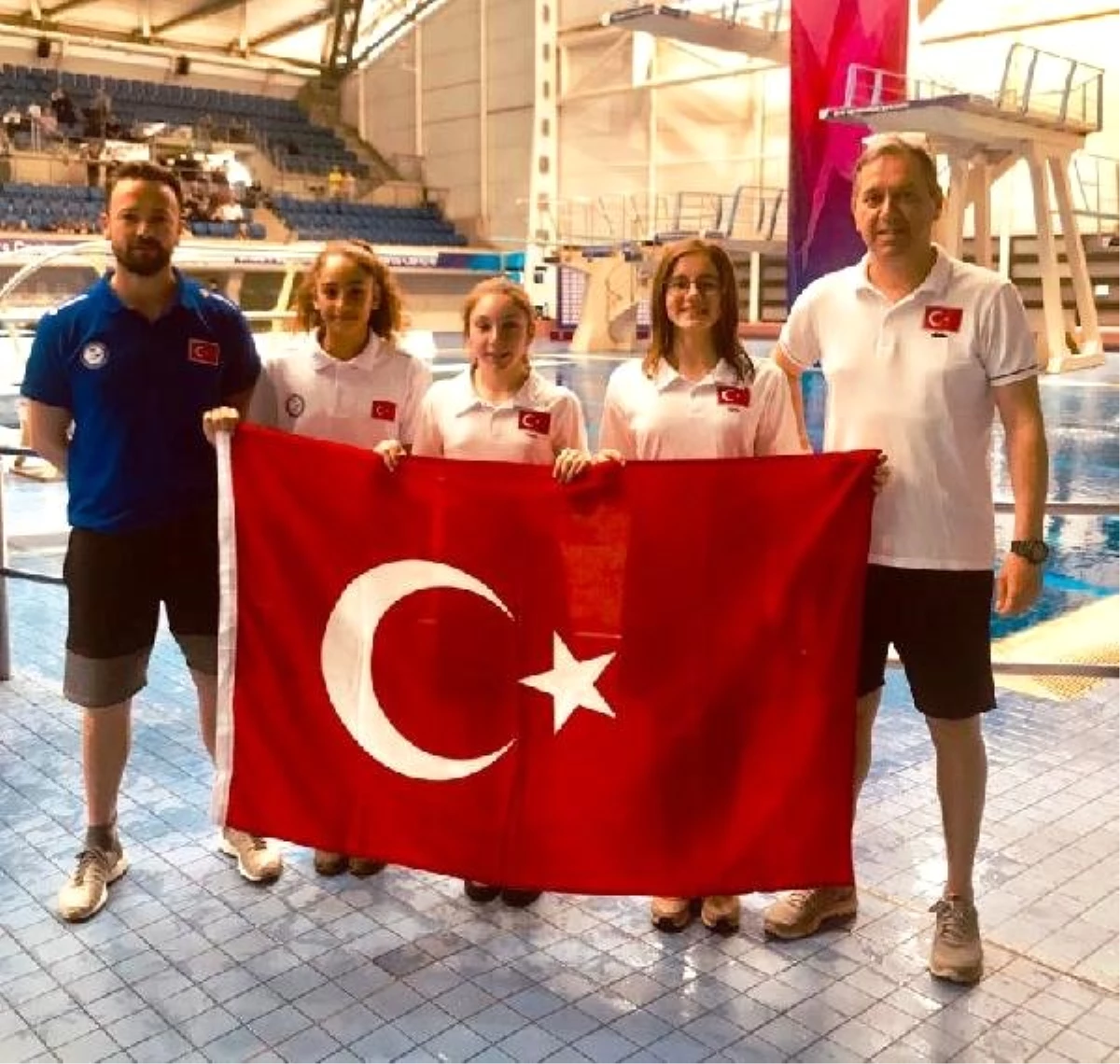 Yüzme Atlama Branşında Türkiye Adına Bir İlk Yaşandı