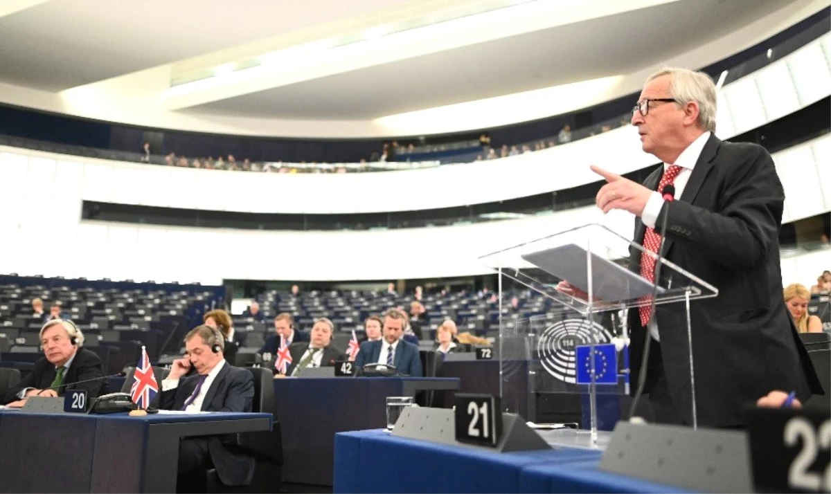 Avrupa Komisyonu Başkanı Junkcer: "Geleceğimiz Brexit Değil"