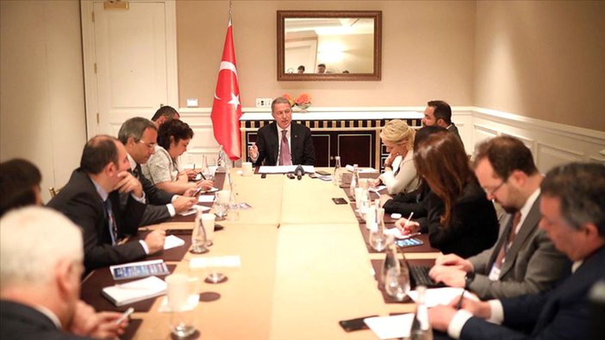 Bakan Akar: F-35\'lerle ilgili çalışmalarımız sürüyor