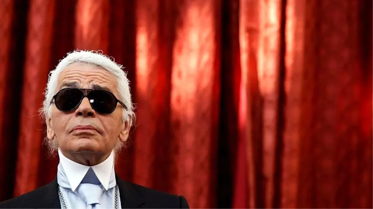 Chanel\'in Kreatif Direktörü Karl Lagerfeld Hayatını Kaybetti