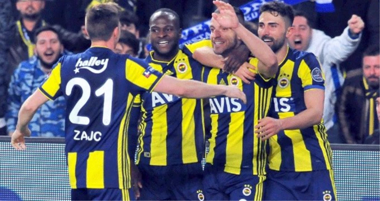 Fenerbahçeli Yıldız Futbolcu Moses\'ın 137 Bin TL\'lik Saati Çalındı