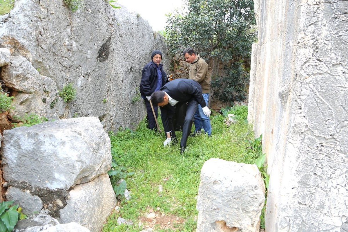 Kaş\'ın Tarihi Mekanlarında Çevre Temizliği