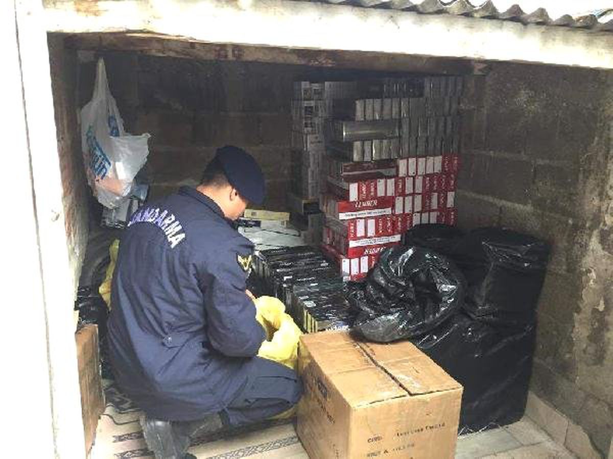 Kocaeli\'de 11 Bin 250 Paket Kaçak Sigara Ele Geçirildi