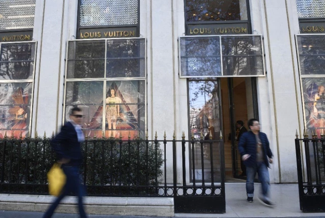 Louis Vuitton’dan Notre Dame’ın Tamirine 200 Milyon Euro - Son Dakika