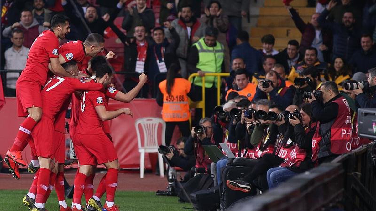 Merhaba Kardeş\': Türkiye Milli Takımı Moldova\'yı Farklı Yendi: 4-0