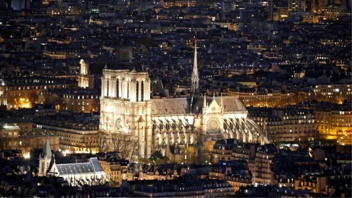Notre-Dame Katedrali: Fransa Tarihinin Bir Sembolü, Paris\'in Kalbi