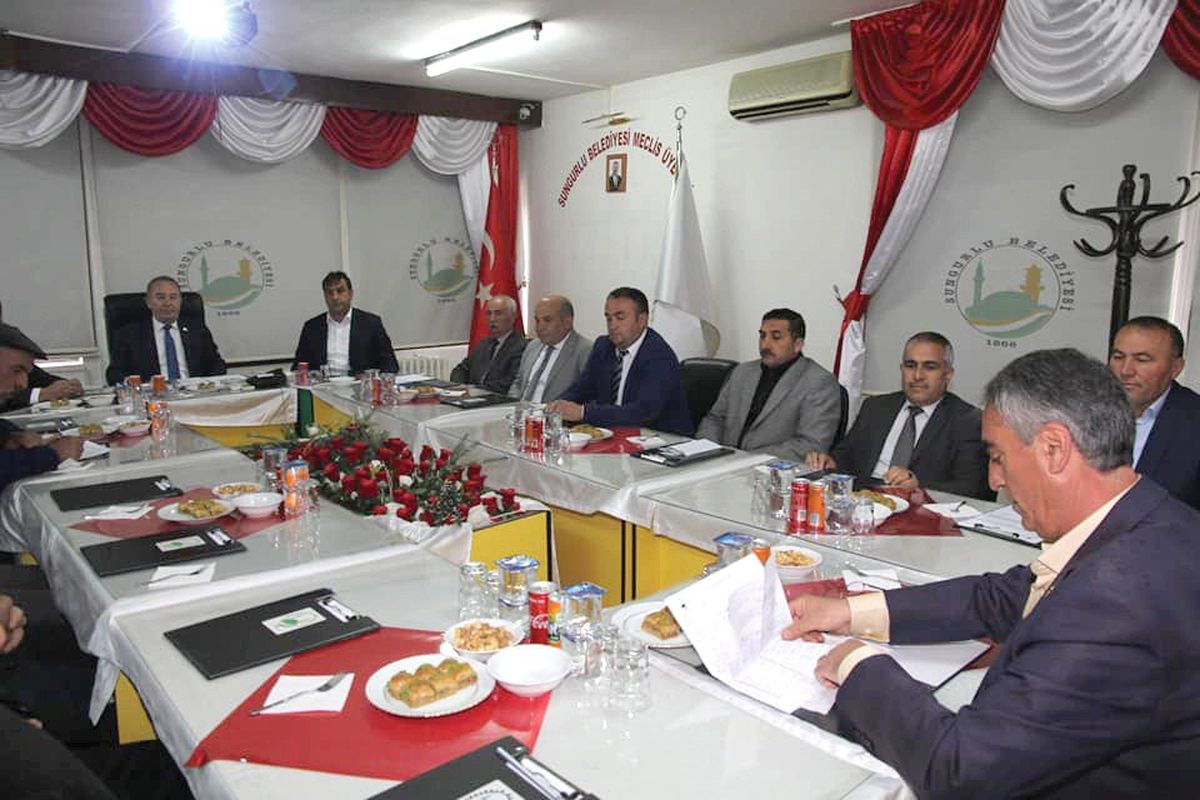 Sungurlu Belediyesi\'nde Yeni Dönem İlk Meclis Toplantısı Yapıldı