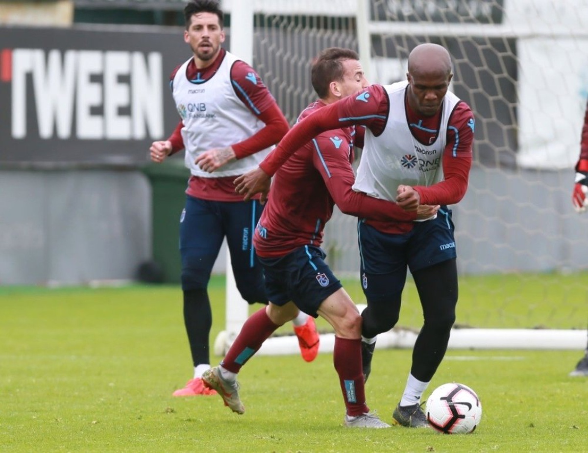 Trabzonspor\'da Evkur Yeni Malatyaspor Mesaisi Sürdü