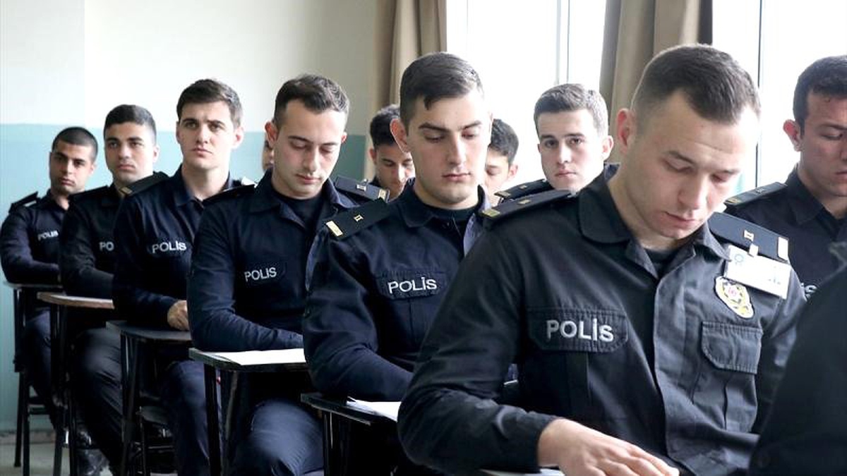 Türkiye\'de En Düşük İşsizlik Oranı Güvenlik, Hukuk ve Veterinerlikte