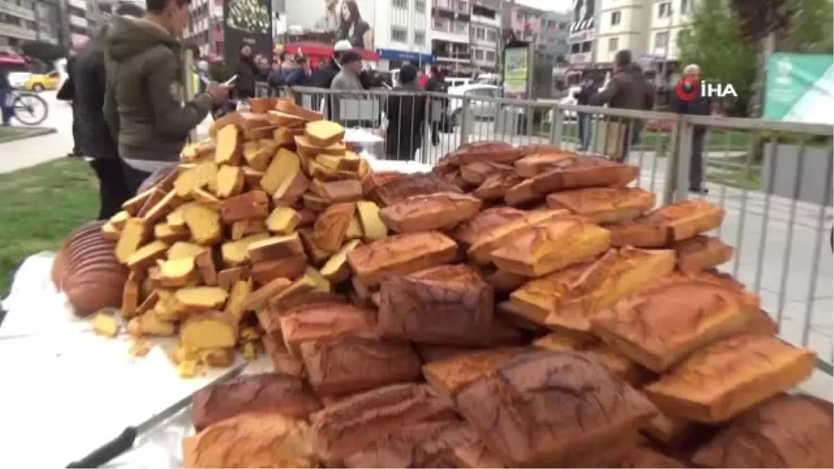 Yalova\'da 7 Ton Karadeniz Yemeği 15 Dakikada Tükendi