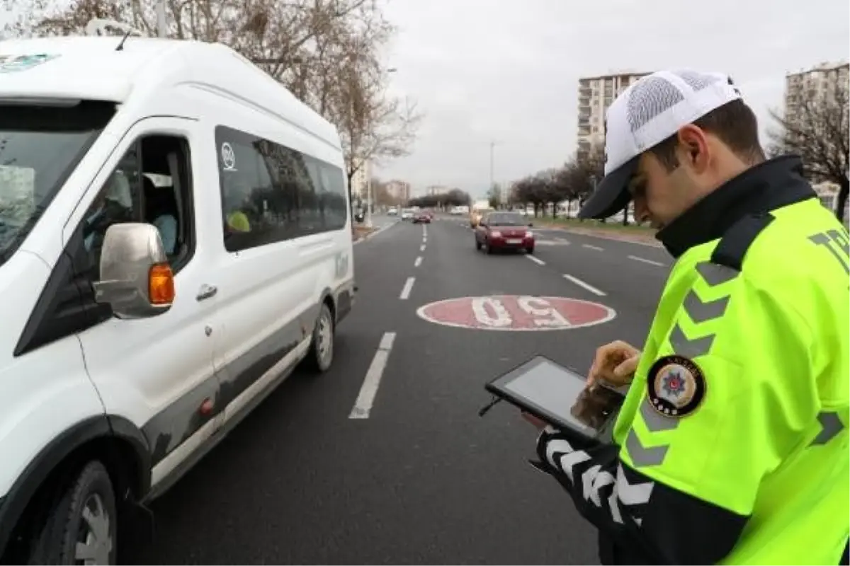 81 İlde, 647 Okul Servisi Trafikten Men Edildi