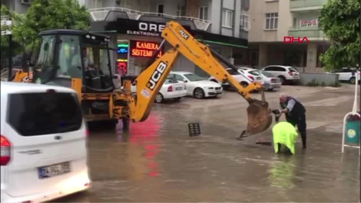 Adana\'da Dolu ve Yağmur