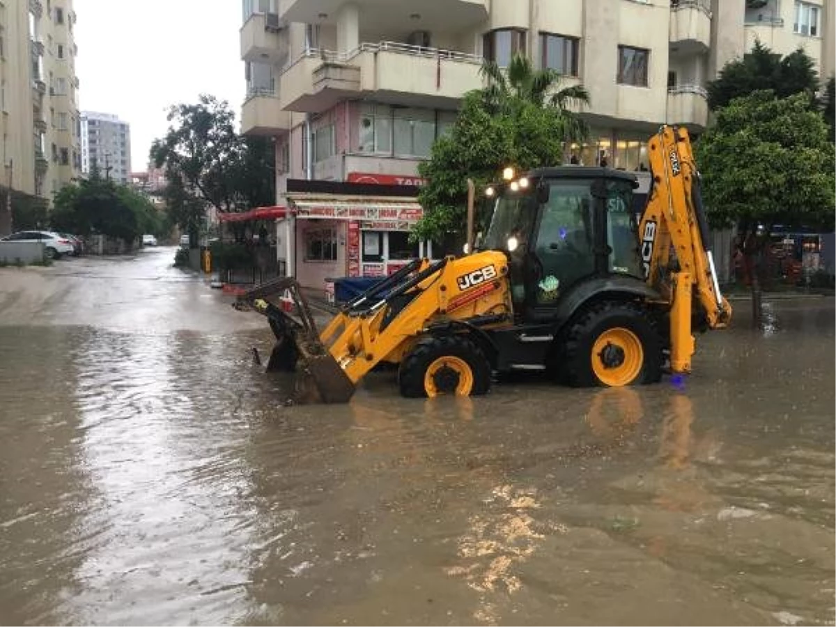 Adana\'da Dolu ve Yağmur Etkili Oldu