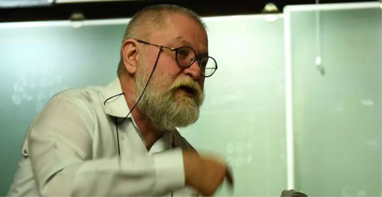 Sosyal Medya Paylaşımıyla Gündeme Gelen Ali Nesin Kimdir?