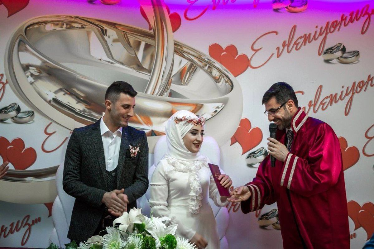 Başkan Tanğlay, İlk Nikahını Kıydı
