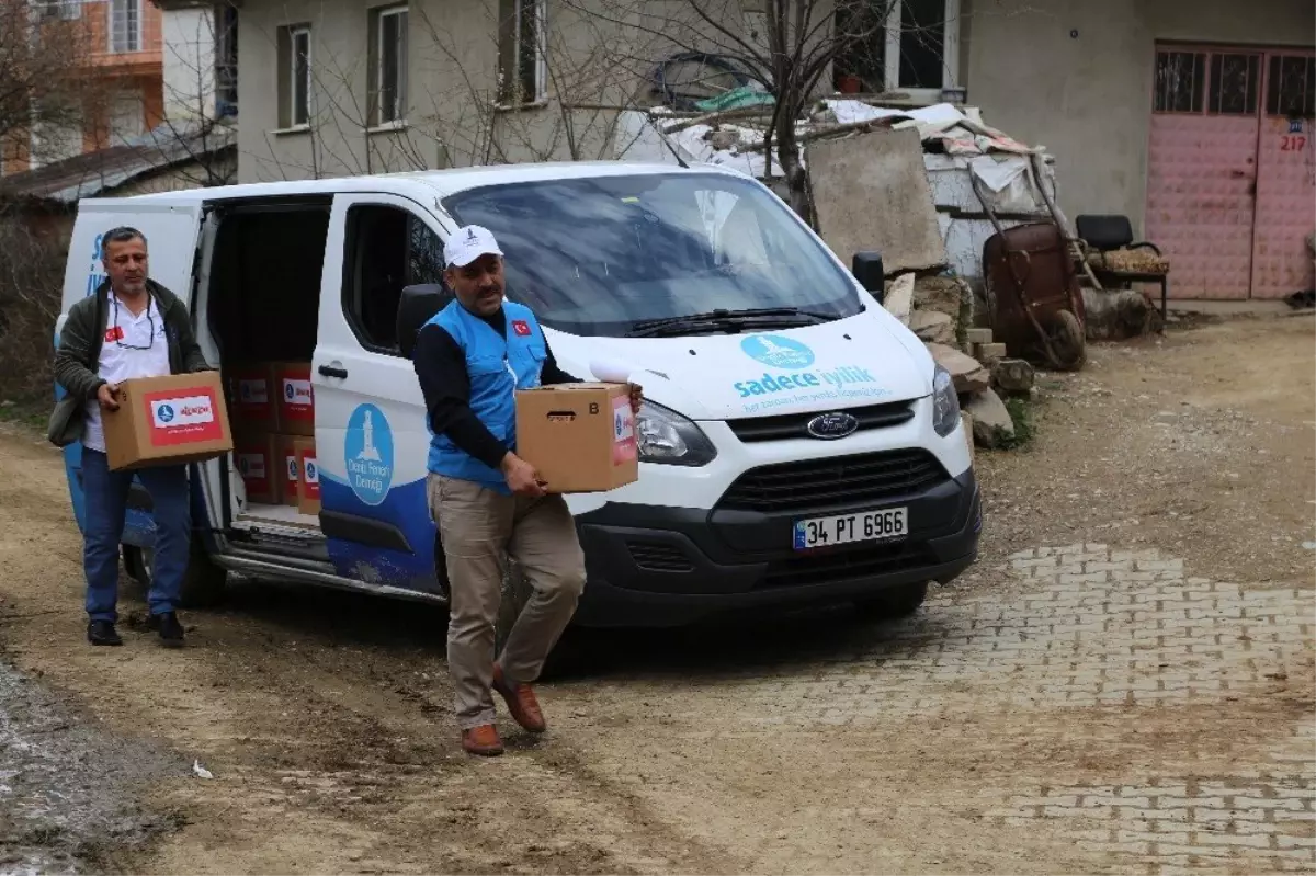 Binlerce Aileye Ramazan Ayı Öncesi Gıda Kolisi Desteği